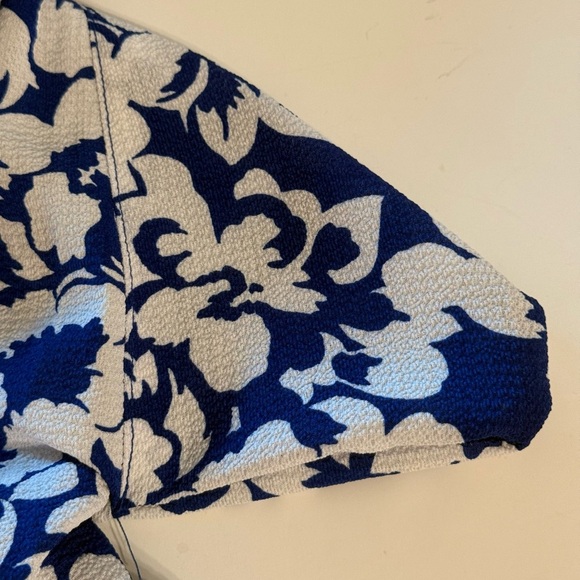 Monteau Los Angeles Women’s Dress Size Large Blue & White Floral Buttons - Picture 10 of 16